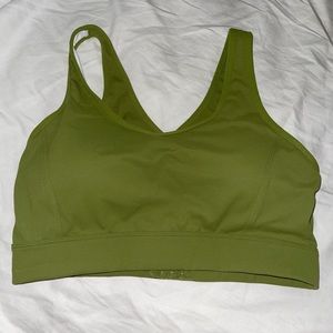 NVGTN sports bra